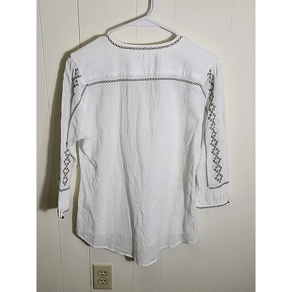 Aventura Organic Cotton‎ Embroidered Shirt Size Medium - Picture 6 of 11